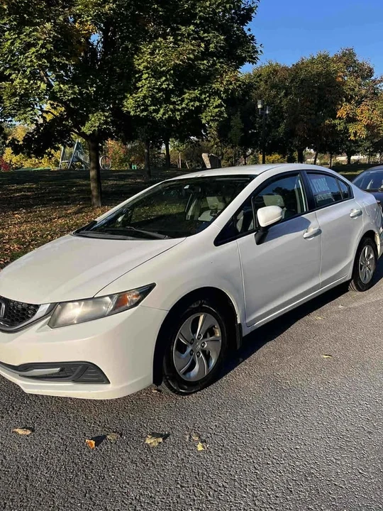 2014 Honda Civic 9th Gen - Image 6 of 7