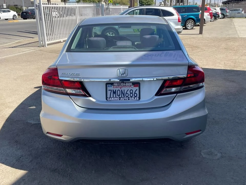 2014 Honda Civic 9th Gen - Image 5 of 10