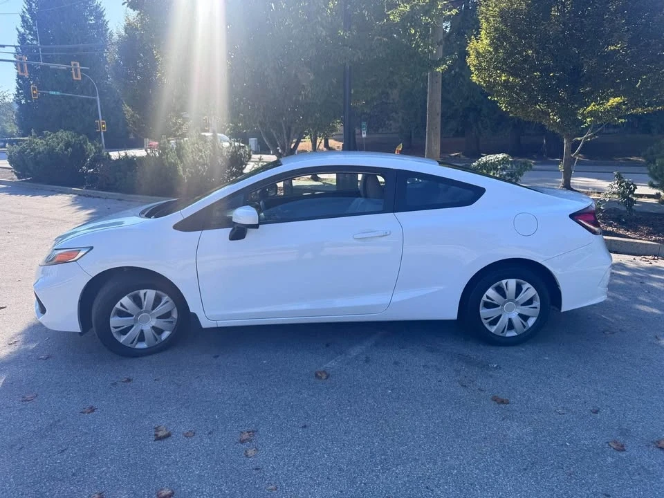 2014 Honda Civic 9th Gen - Image 2 of 15