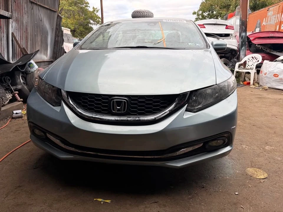2014 Honda Civic 9th Gen - Image 16 of 19