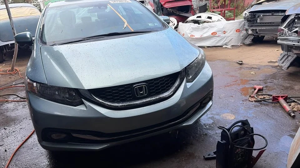 2014 Honda Civic 9th Gen - Image 12 of 19