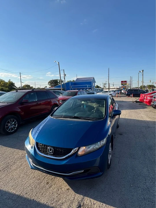 2014 Honda Civic 9th Gen - Image 2 of 19