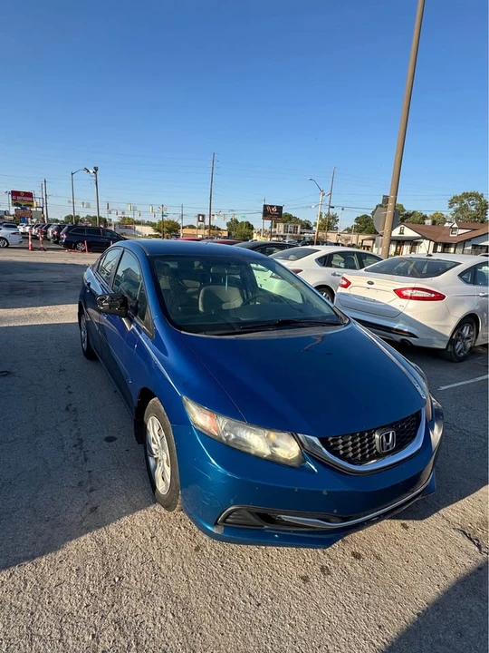 2014 Honda Civic 9th Gen - Image 4 of 19
