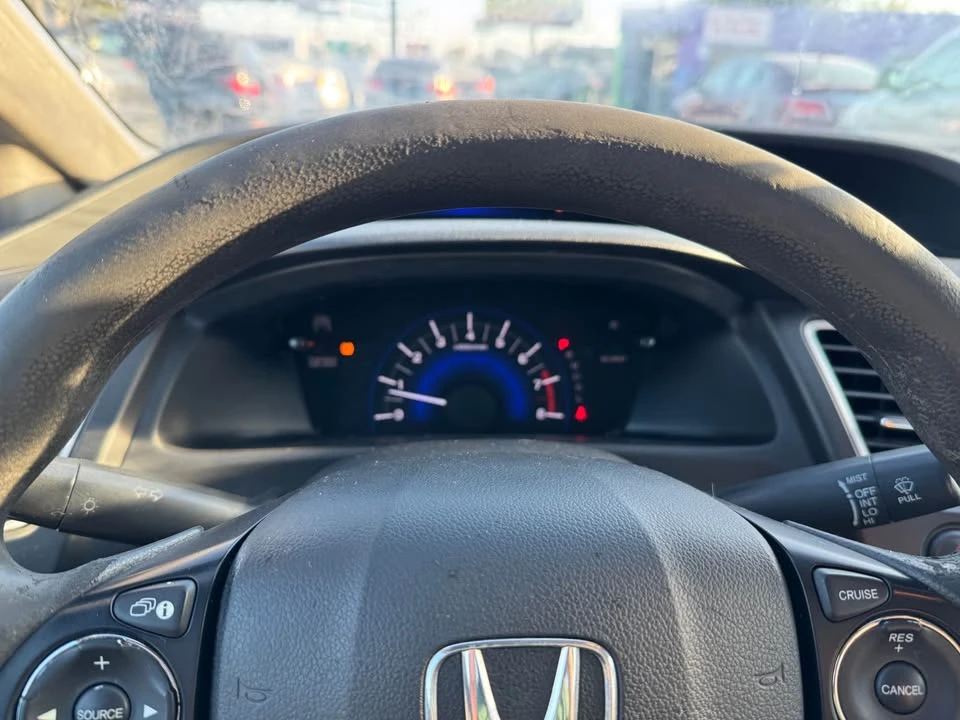 2014 Honda Civic 9th Gen - Image 15 of 19
