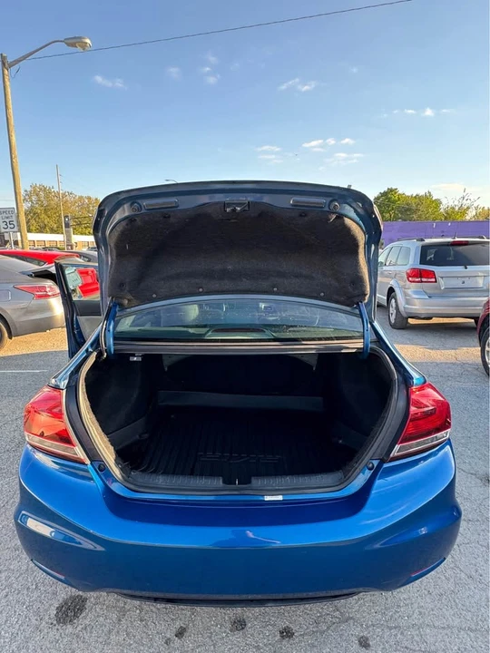 2014 Honda Civic 9th Gen - Image 11 of 19
