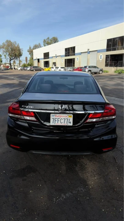 2014 Honda Civic 9th Gen - Image 6 of 15