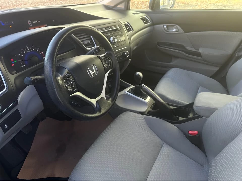 2014 Honda Civic 9th Gen - Image 2 of 11