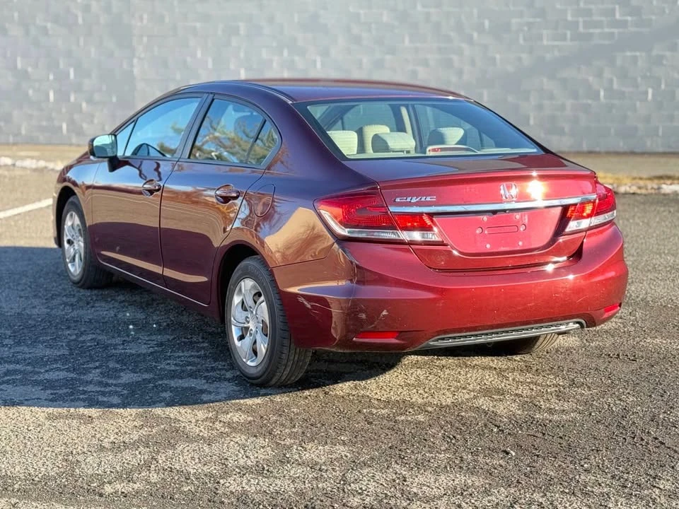 2014 Honda Civic 9th Gen - Image 8 of 20