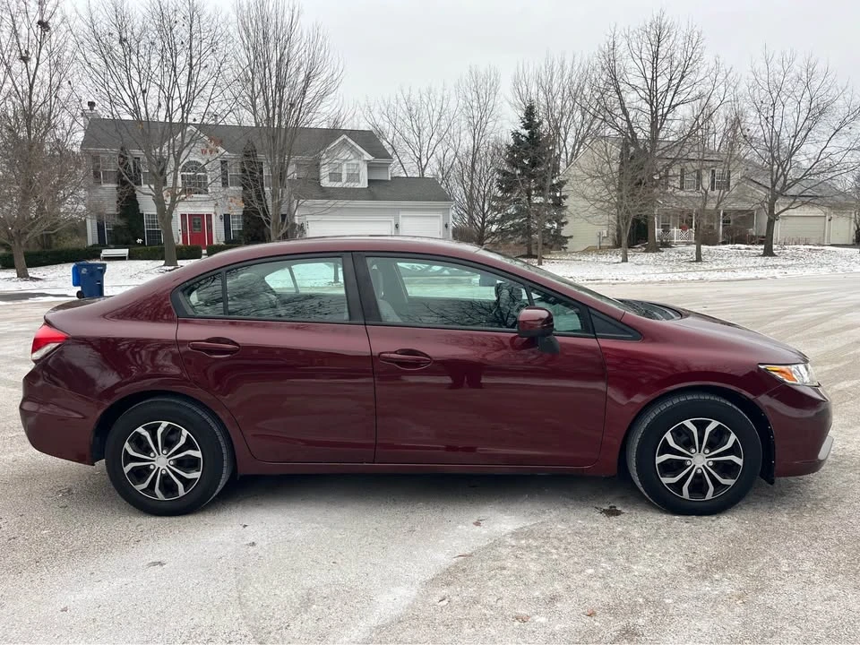 2014 Honda Civic 9th Gen - Image 6 of 8