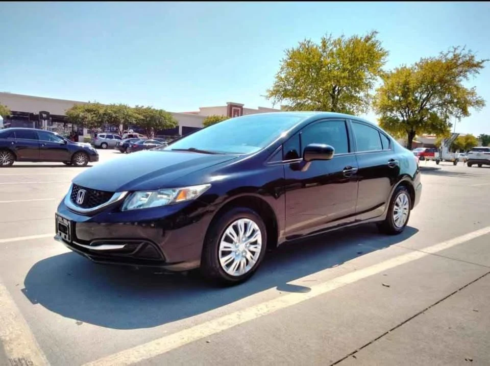 2014 Honda Civic 9th Gen - Image 2 of 15
