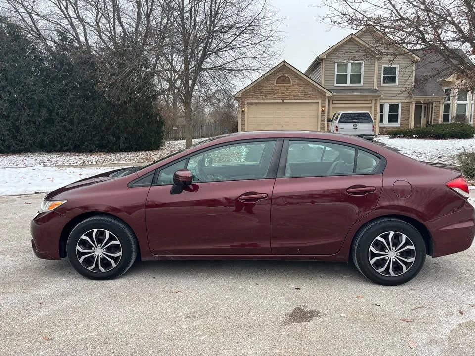 2014 Honda Civic 9th Gen - Image 3 of 8