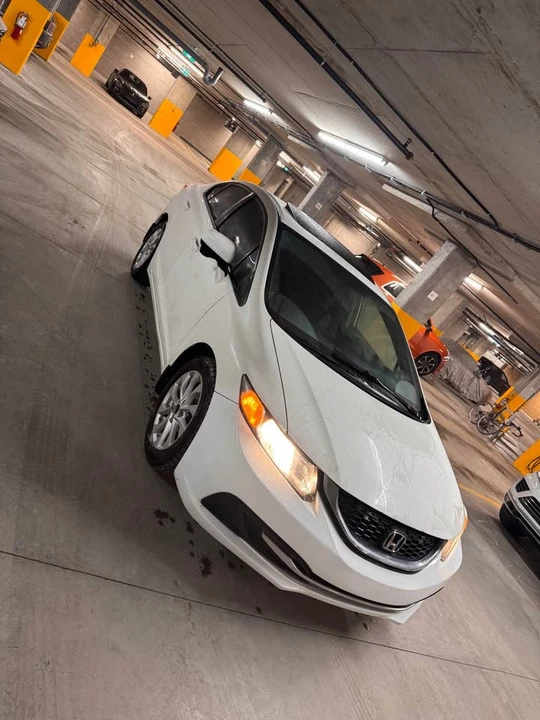 2014 Honda Civic 9th Gen - Image 3 of 11