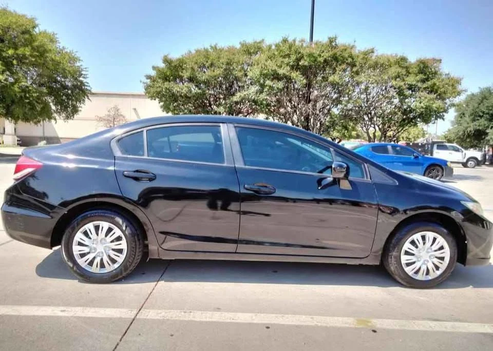 2014 Honda Civic 9th Gen - Image 6 of 14