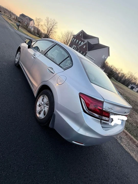 2014 Honda Civic 9th Gen - Image 4 of 6
