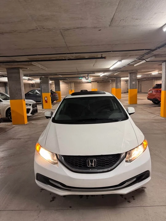 2014 Honda Civic 9th Gen - Image 2 of 11