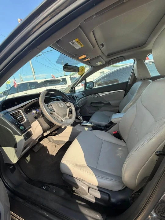 2014 Honda Civic 9th Gen - Image 2 of 3