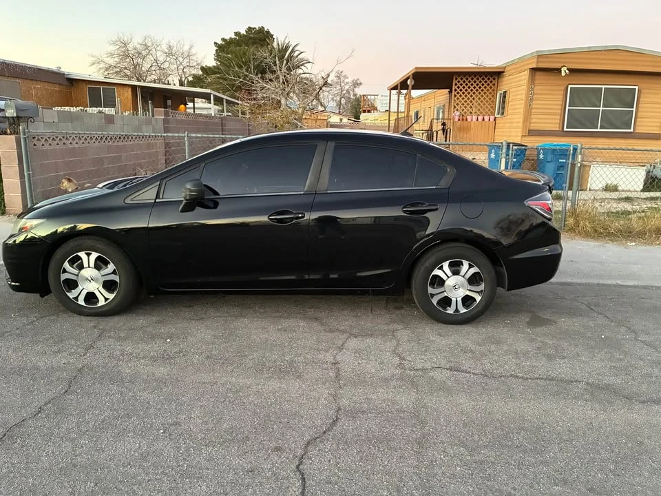 2014 Honda Civic 9th Gen - Image 2 of 7