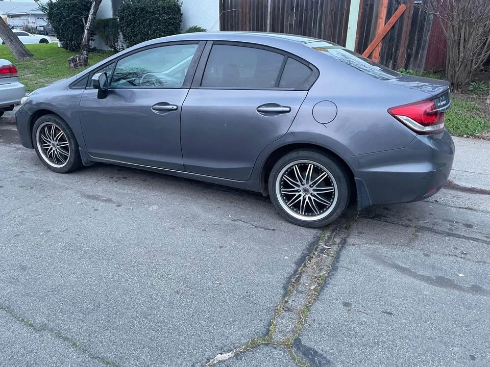 2014 Honda Civic 9th Gen - Image 5 of 6