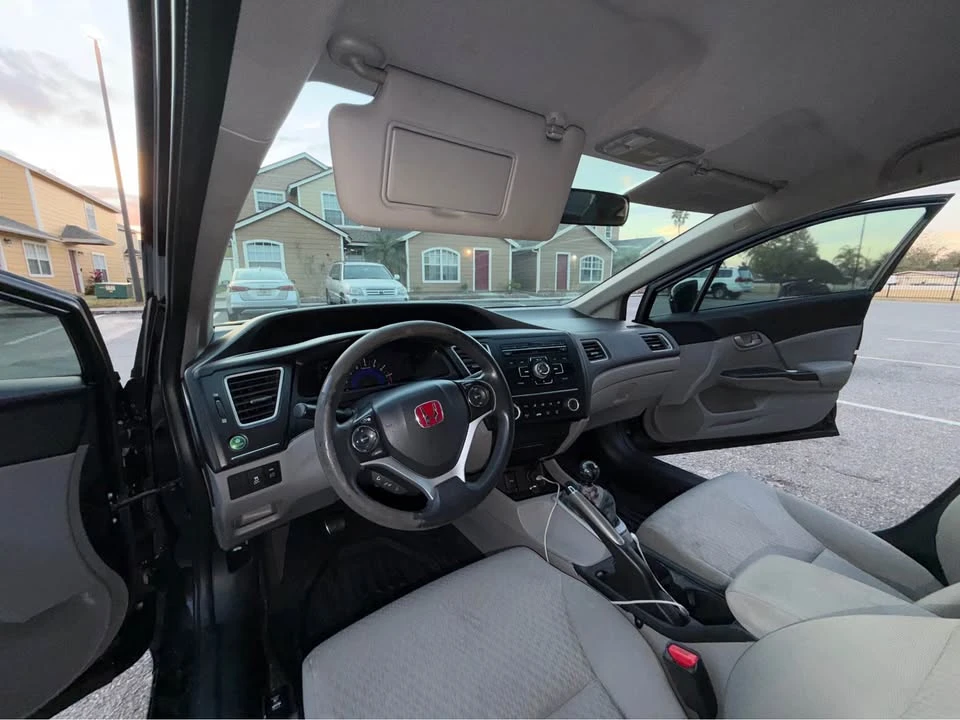 2014 Honda Civic 9th Gen - Image 4 of 12