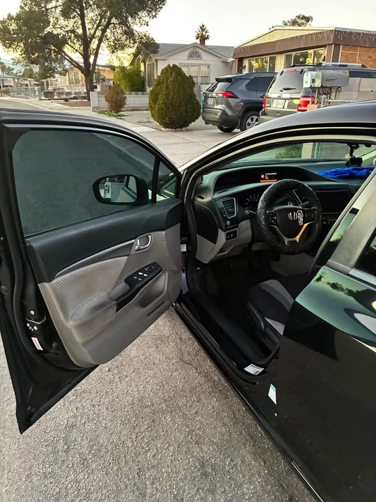 2014 Honda Civic 9th Gen - Image 5 of 7