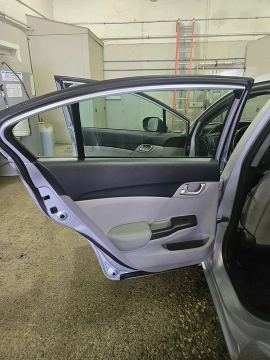 2014 Honda Civic 9th Gen - Image 14 of 19