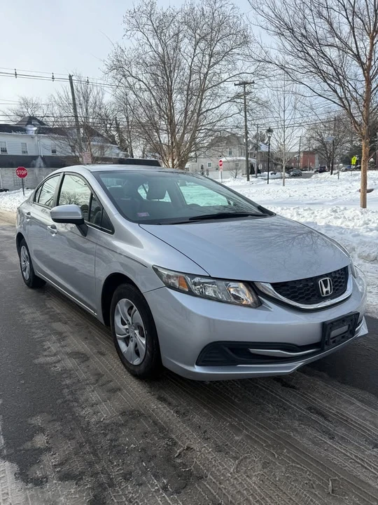 2014 Honda Civic 9th Gen - Image 2 of 10