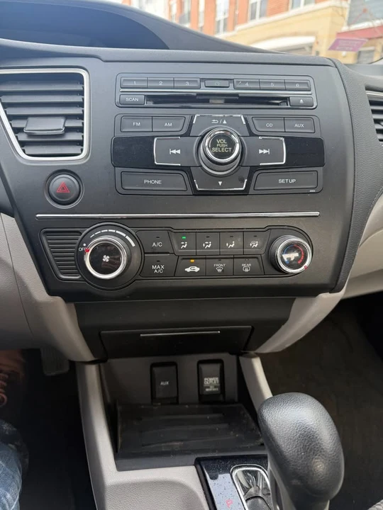 2014 Honda Civic 9th Gen - Image 8 of 10