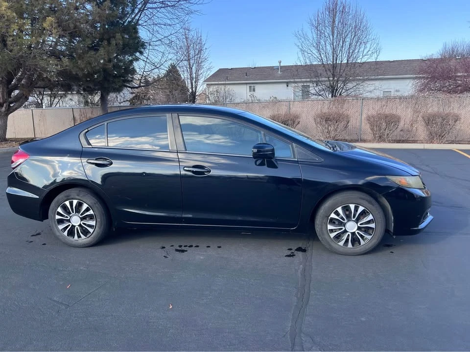 2014 Honda Civic 9th Gen - Image 2 of 14