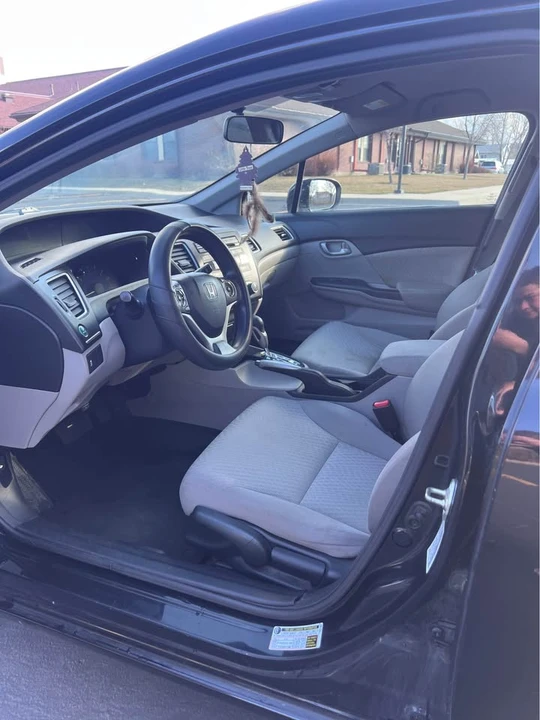 2014 Honda Civic 9th Gen - Image 10 of 14