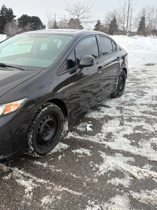 2014 Honda Civic 9th Gen - Image 13 of 15
