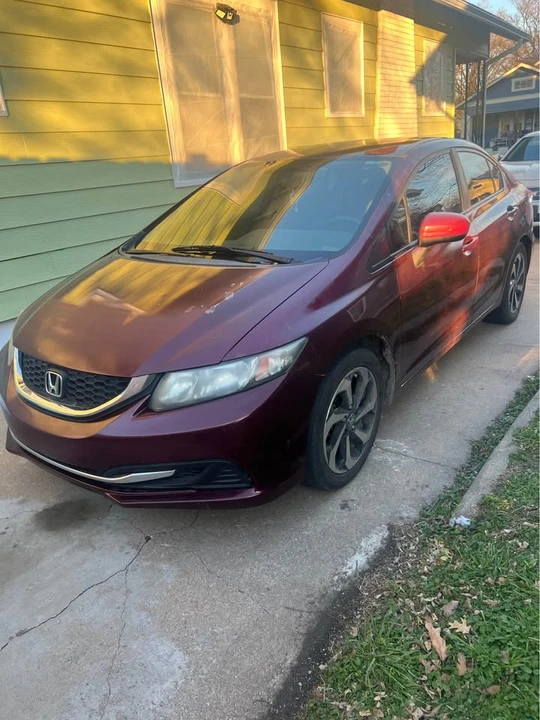 2014 Honda Civic 9th Gen - Image 2 of 3