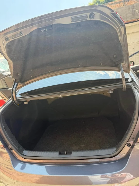 2014 Honda Civic 9th Gen - Image 8 of 11