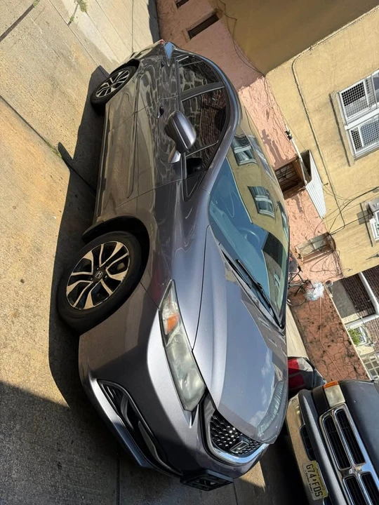 2014 Honda Civic 9th Gen - Image 2 of 11