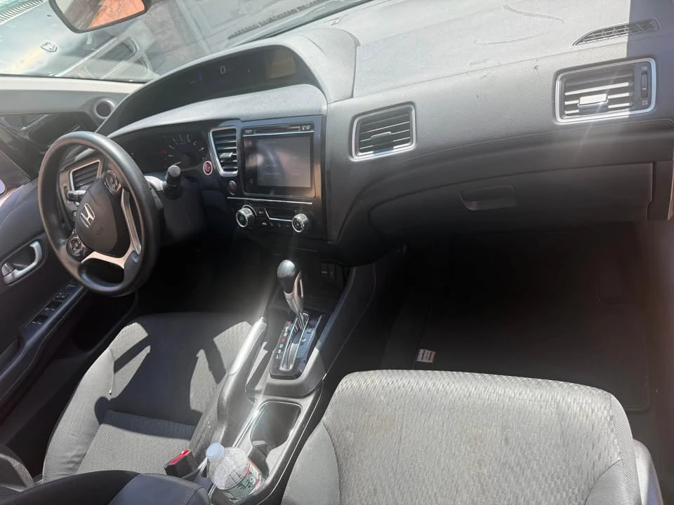 2014 Honda Civic 9th Gen - Image 6 of 11