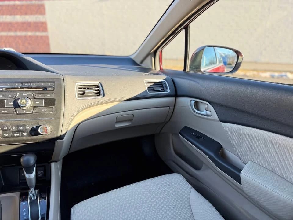 2014 Honda Civic 9th Gen - Image 15 of 20