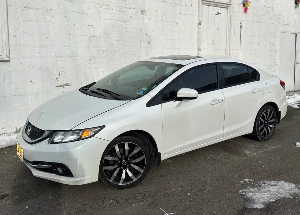 2014 Honda Civic 9th Gen - Image 2 of 12