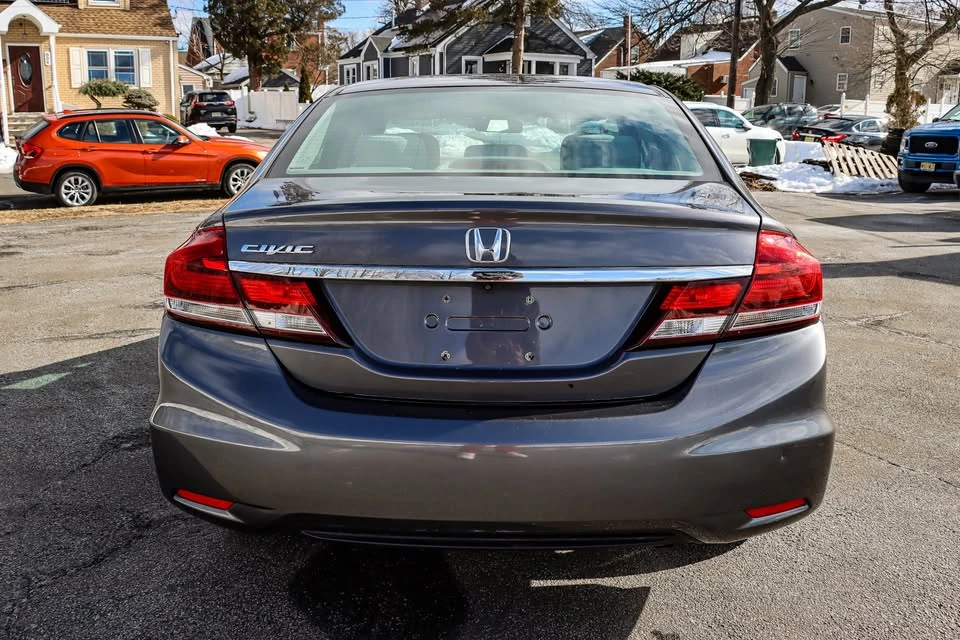 2014 Honda Civic 9th Gen - Image 3 of 8