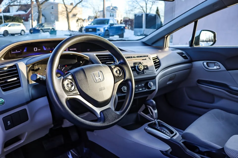 2014 Honda Civic 9th Gen - Image 8 of 11