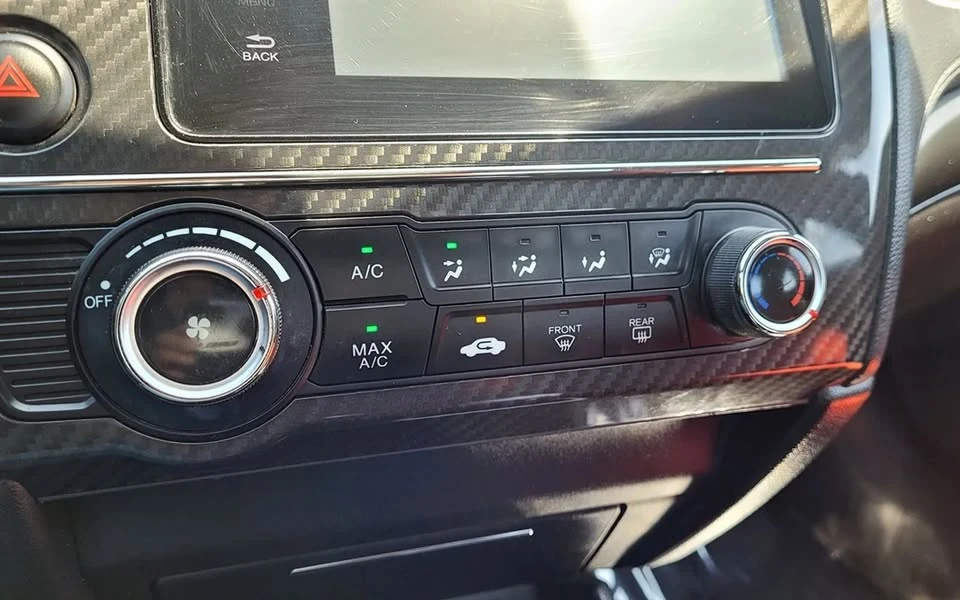 2014 Honda Civic 9th Gen - Image 8 of 17