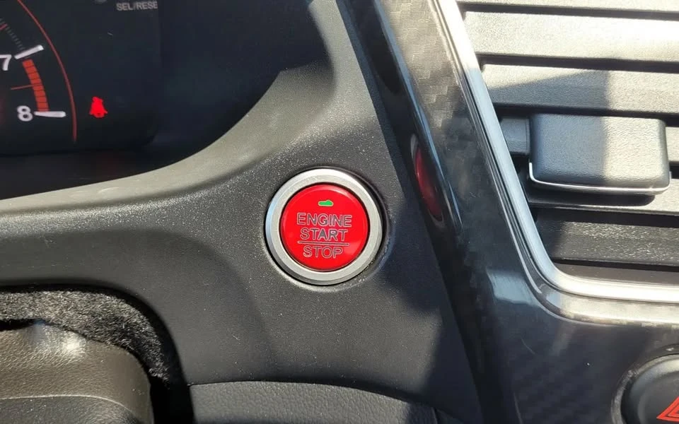 2014 Honda Civic 9th Gen - Image 9 of 17
