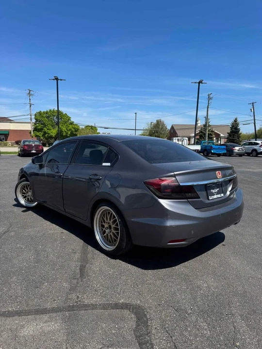2014 Honda Civic 9th Gen - Image 3 of 10