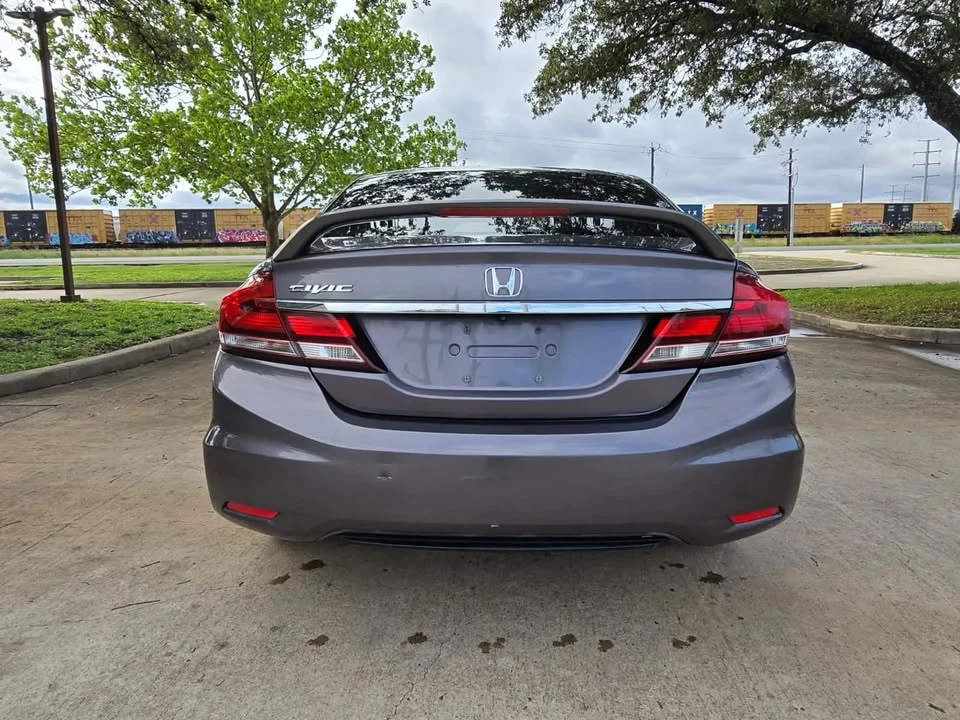 2014 Honda Civic 9th Gen - Image 4 of 15