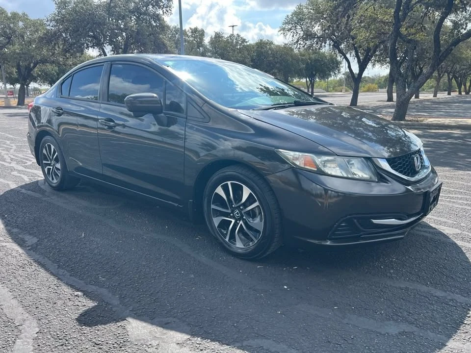 2014 Honda Civic 9th Gen - Image 2 of 9