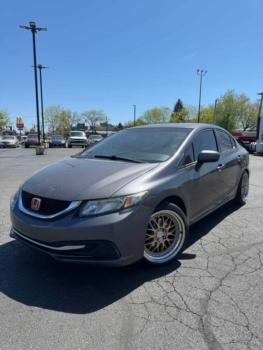 2014 Honda Civic 9th Gen - Image 4 of 10