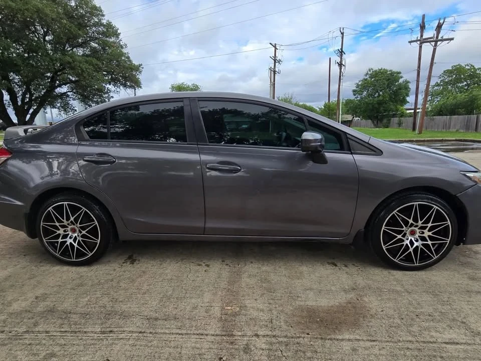 2014 Honda Civic 9th Gen - Image 12 of 15