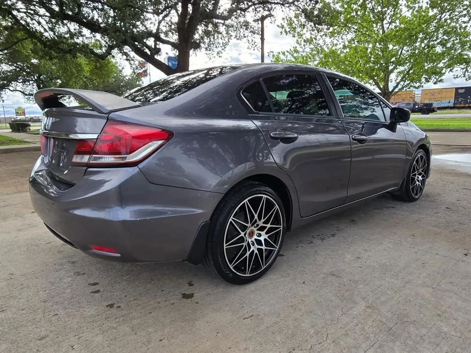 2014 Honda Civic 9th Gen - Image 3 of 15