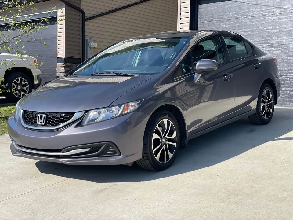 2014 Honda Civic 9th Gen - Image 4 of 10