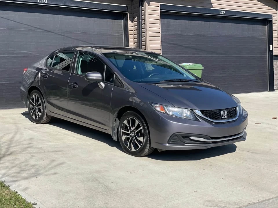 2014 Honda Civic 9th Gen - Image 2 of 10