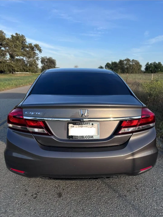 2014 Honda Civic 9th Gen - Image 5 of 12
