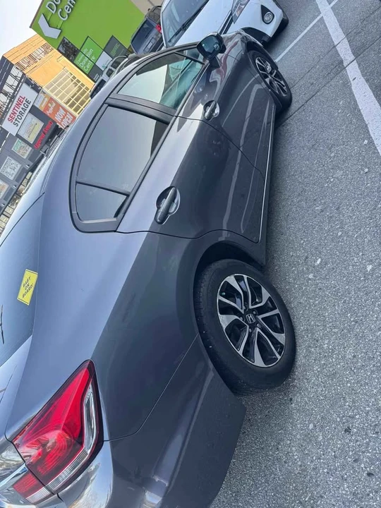 2014 Honda Civic 9th Gen - Image 2 of 4